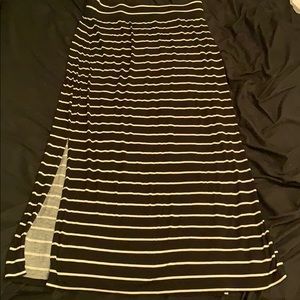 Black and white stripped skirt